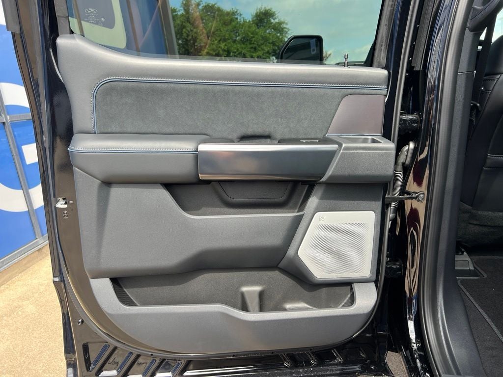 2026 Ford Super Duty F-250SD Platinum