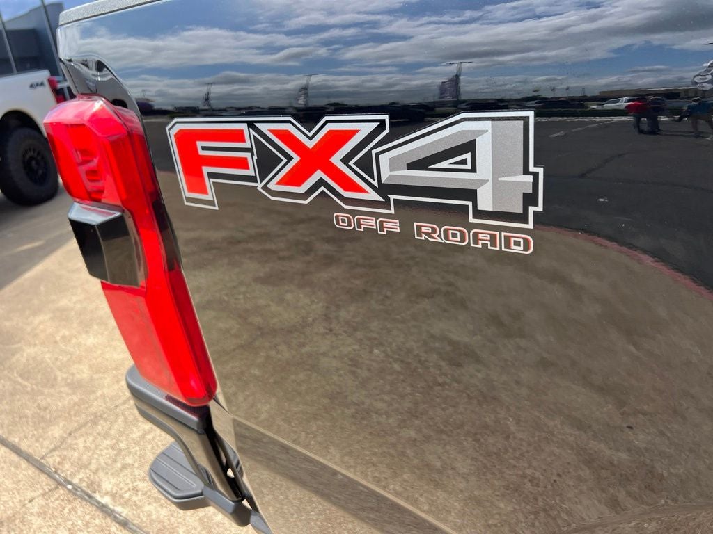 2026 Ford Super Duty F-250SD Platinum