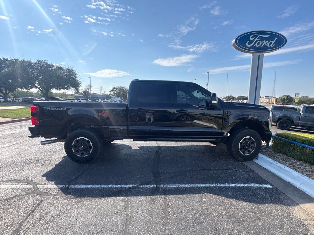 2024 Ford Super Duty F-250SD Lariat