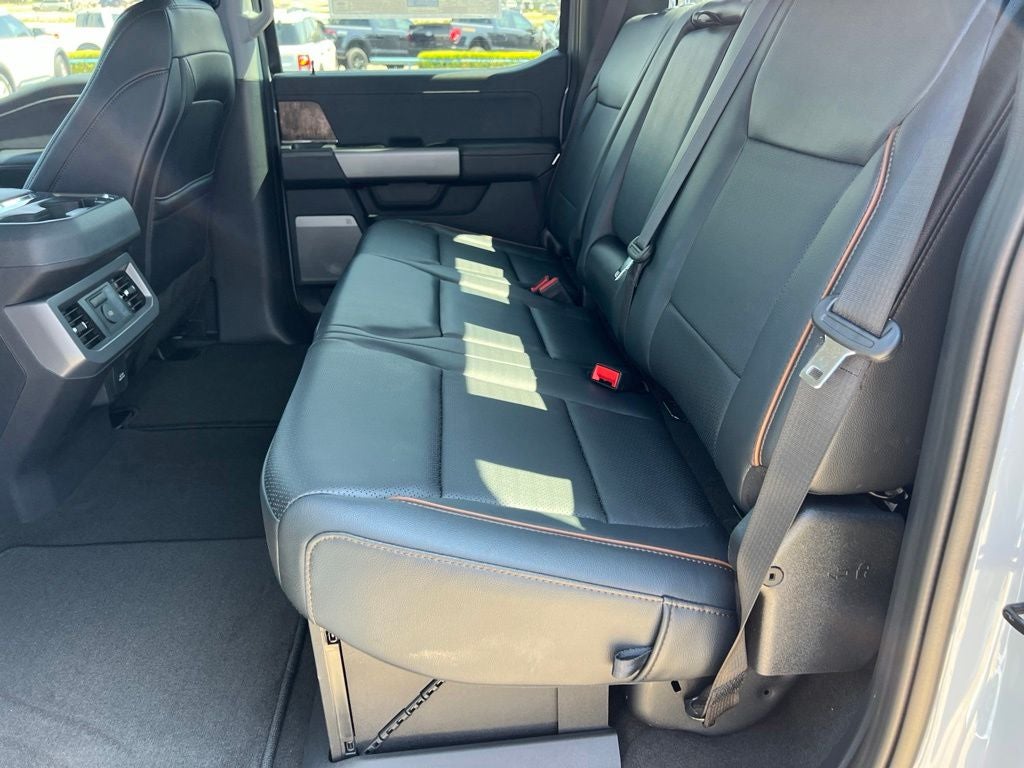 2026 Ford Super Duty F-250SD Lariat