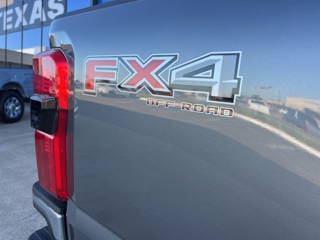 2026 Ford Super Duty F-250SD Lariat