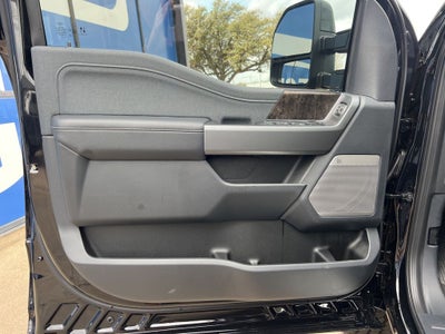 2026 Ford Super Duty F-250SD Lariat