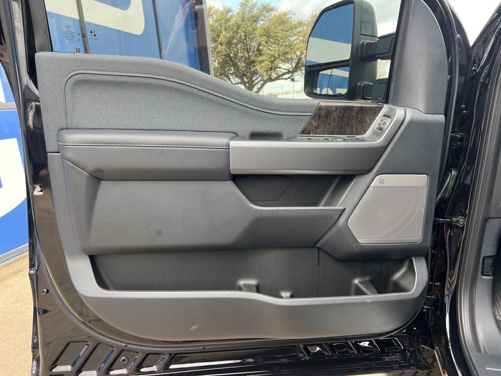 2026 Ford Super Duty F-250SD Lariat