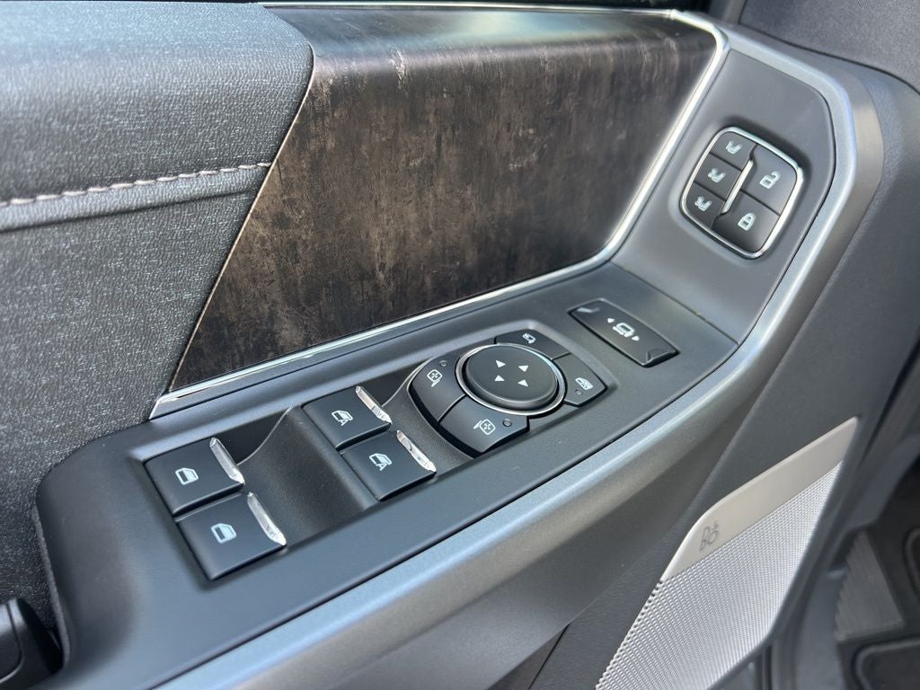 2026 Ford Super Duty F-250SD Lariat