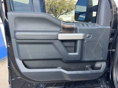 2022 Ford Super Duty F-250SD Lariat