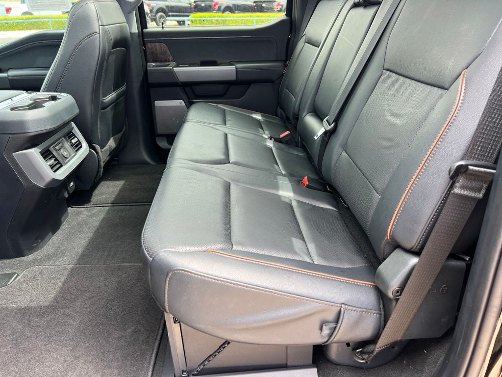 2025 Ford Super Duty F-250SD Lariat