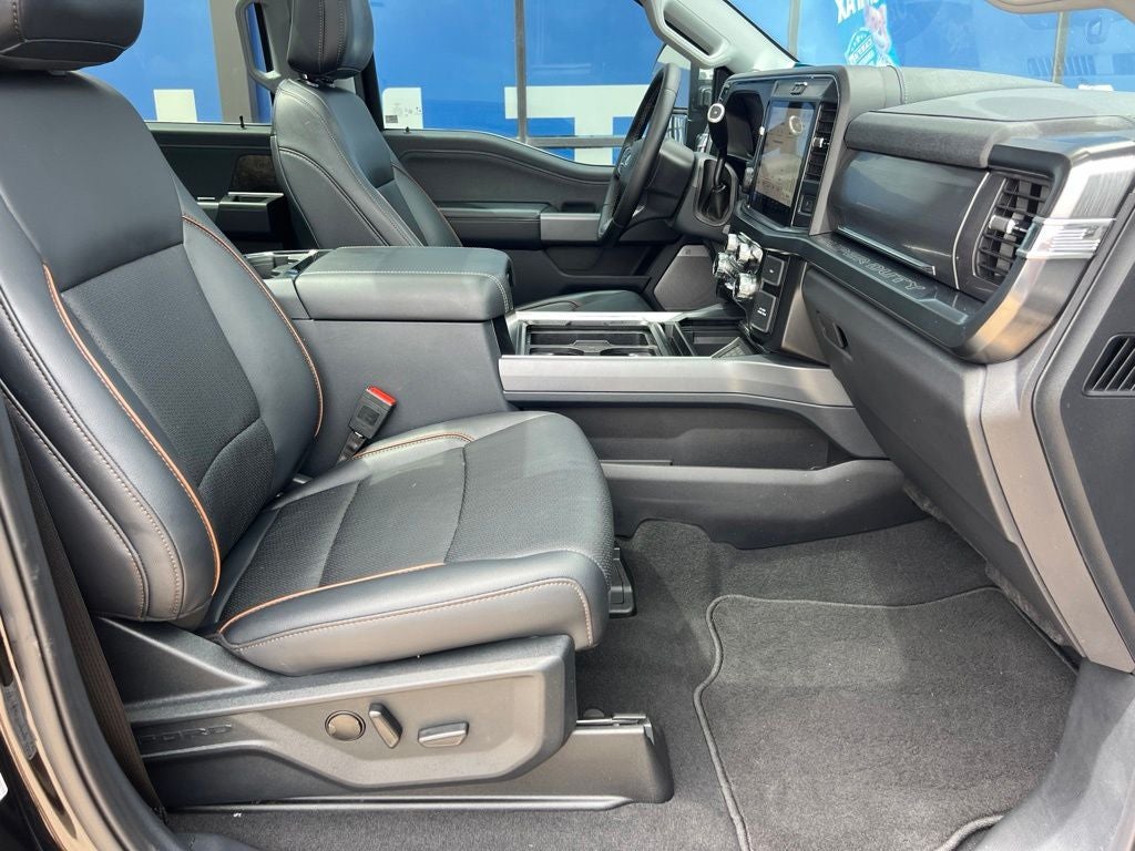 2025 Ford Super Duty F-250SD Lariat