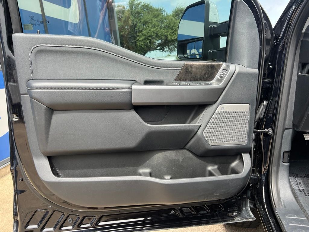 2025 Ford Super Duty F-250SD Lariat