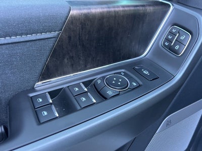 2026 Ford Super Duty F-250SD Lariat