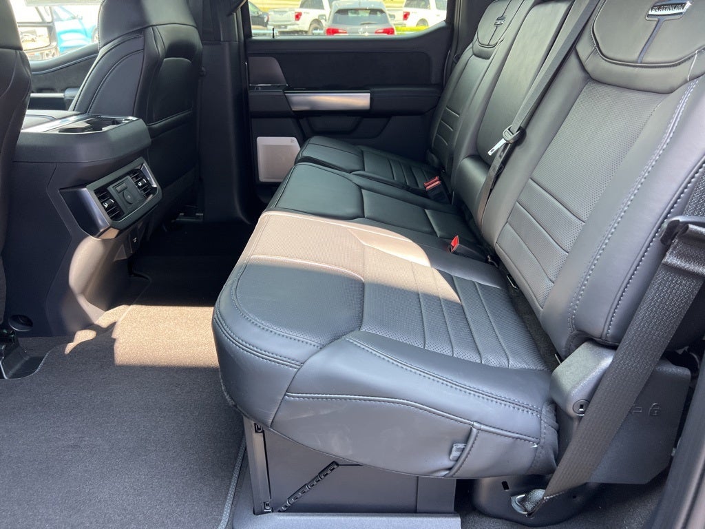 2026 Ford Super Duty F-350SD Platinum