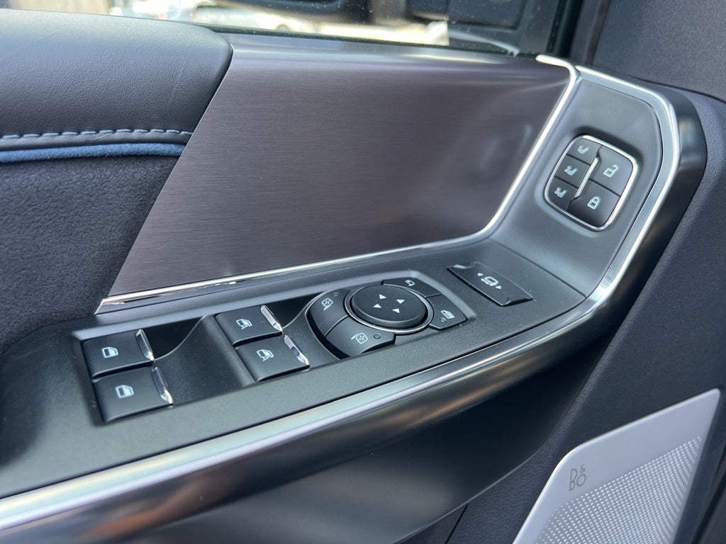 2026 Ford Super Duty F-350SD Platinum