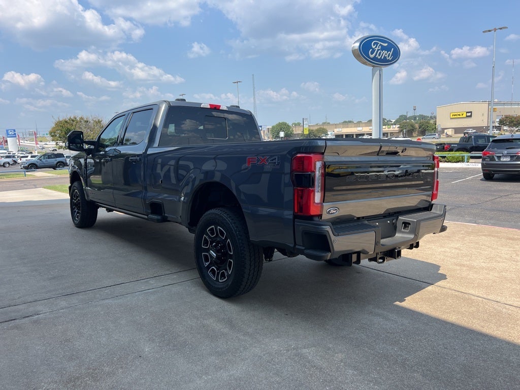2026 Ford Super Duty F-350SD Platinum