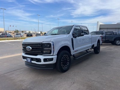 2026 Ford Super Duty F-350SD Platinum