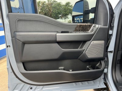2026 Ford Super Duty F-350SD Lariat