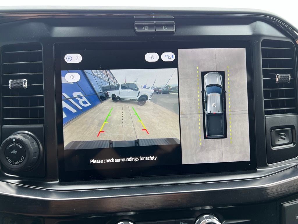 2026 Ford Super Duty F-350SD Lariat