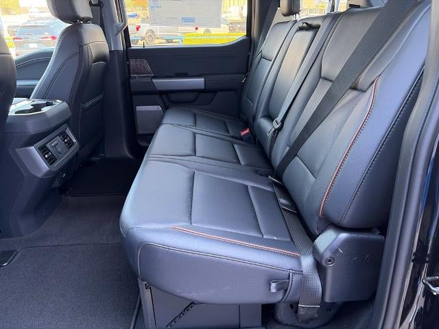 2027 Ford Super Duty F-350® Lariat®