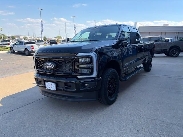 2027 Ford Super Duty F-350® Lariat®