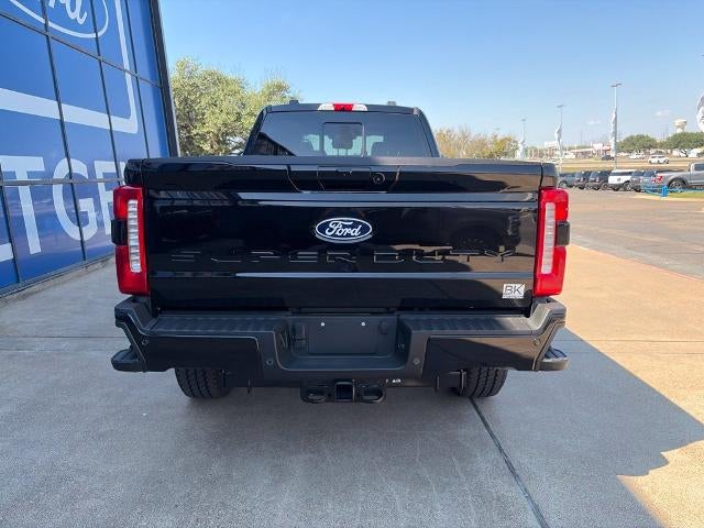 2027 Ford Super Duty F-350® Lariat®