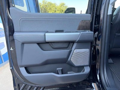 2027 Ford Super Duty F-350® Lariat®
