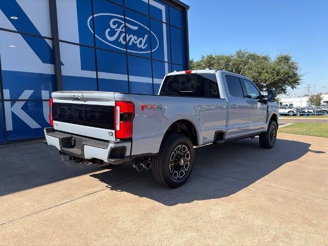 2027 Ford Super Duty F-350® Platinum®