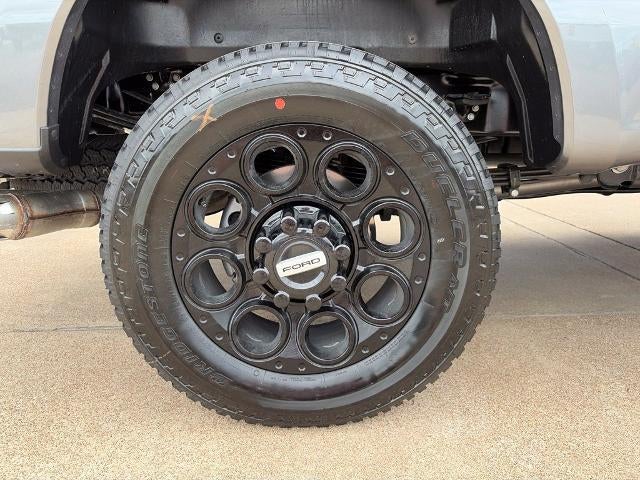 2027 Ford Super Duty F-350® Lariat®