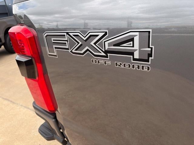 2027 Ford Super Duty F-350® Lariat®