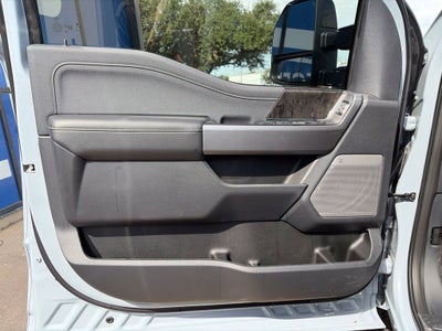 2027 Ford Super Duty F-350SD Lariat