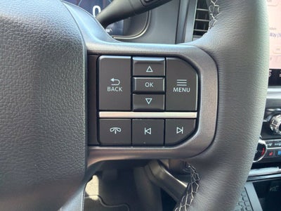 2027 Ford Super Duty F-350SD Lariat