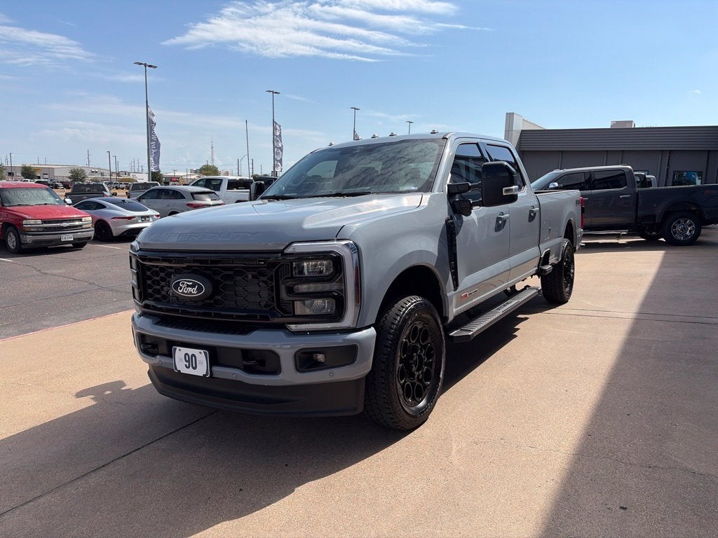 2027 Ford Super Duty F-350SD Lariat