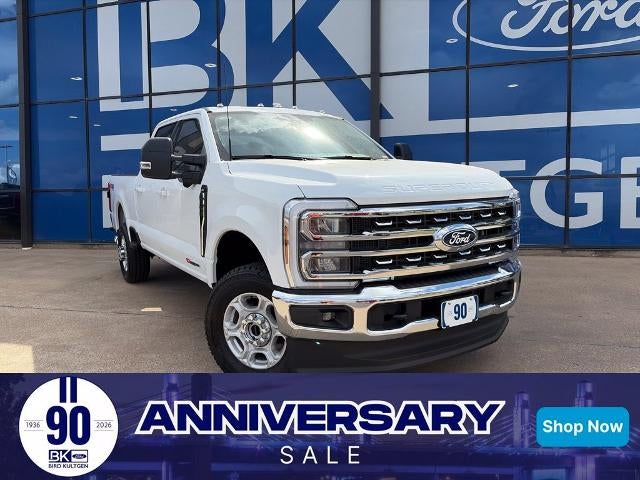 2027 Ford Super Duty F-350® XLT