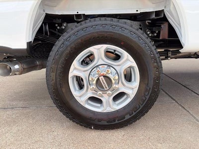 2027 Ford Super Duty F-350® XLT