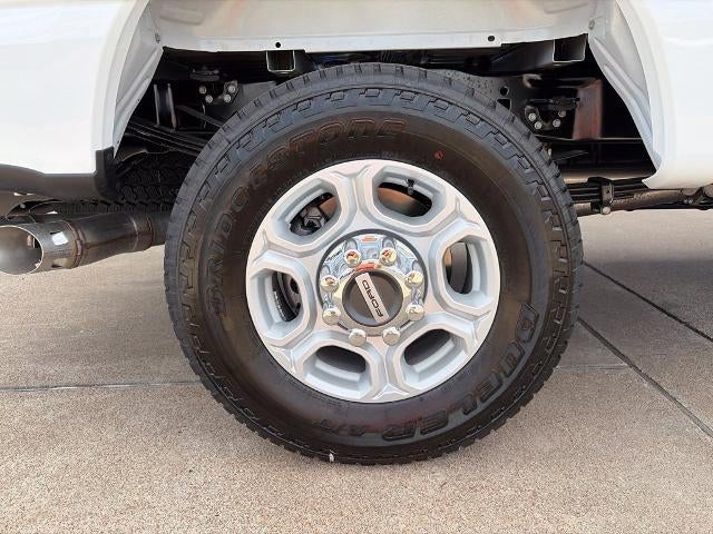 2027 Ford Super Duty F-350® XLT
