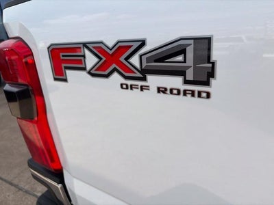 2027 Ford Super Duty F-350® XLT