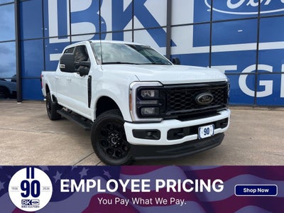 2026 Ford Super Duty F-350SD XLT