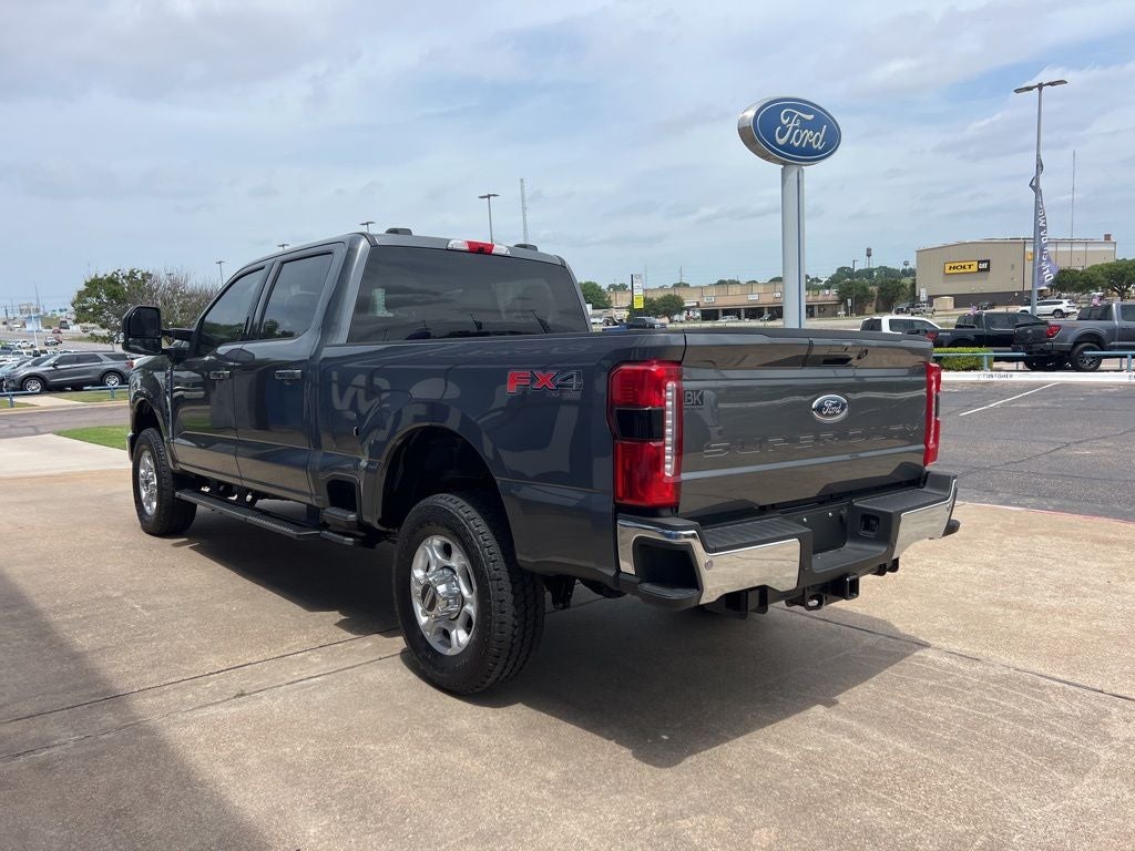2026 Ford Super Duty F-350SD XLT