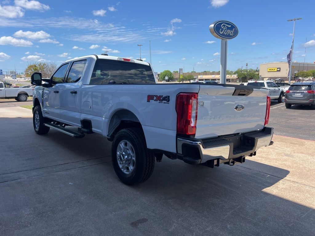 2026 Ford Super Duty F-350SD XLT