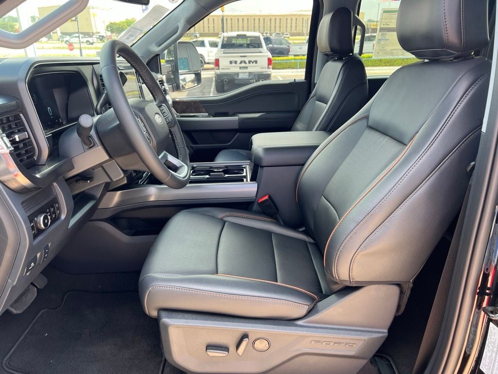 2026 Ford Super Duty F-350SD Lariat