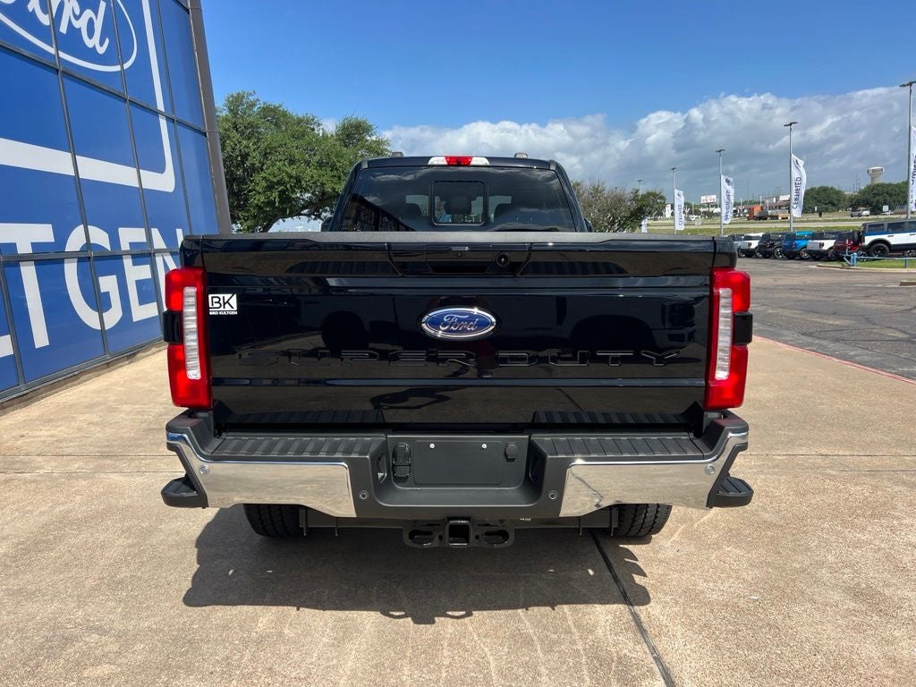 2026 Ford Super Duty F-350SD Lariat