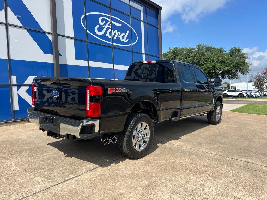2026 Ford Super Duty F-350SD Lariat