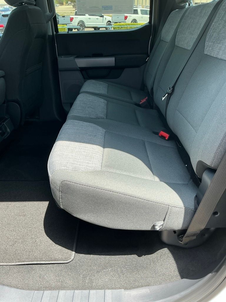 2026 Ford Super Duty F-350SD XLT