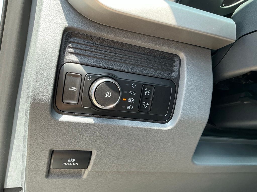 2026 Ford Super Duty F-350SD XLT
