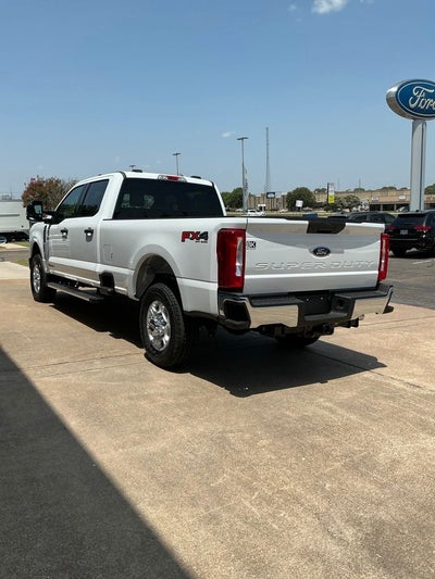 2026 Ford Super Duty F-350SD XLT