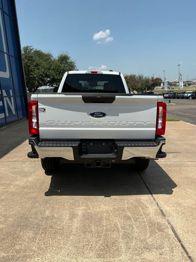 2026 Ford Super Duty F-350SD XLT