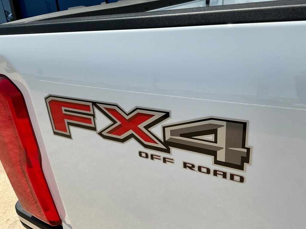 2026 Ford Super Duty F-350SD XLT