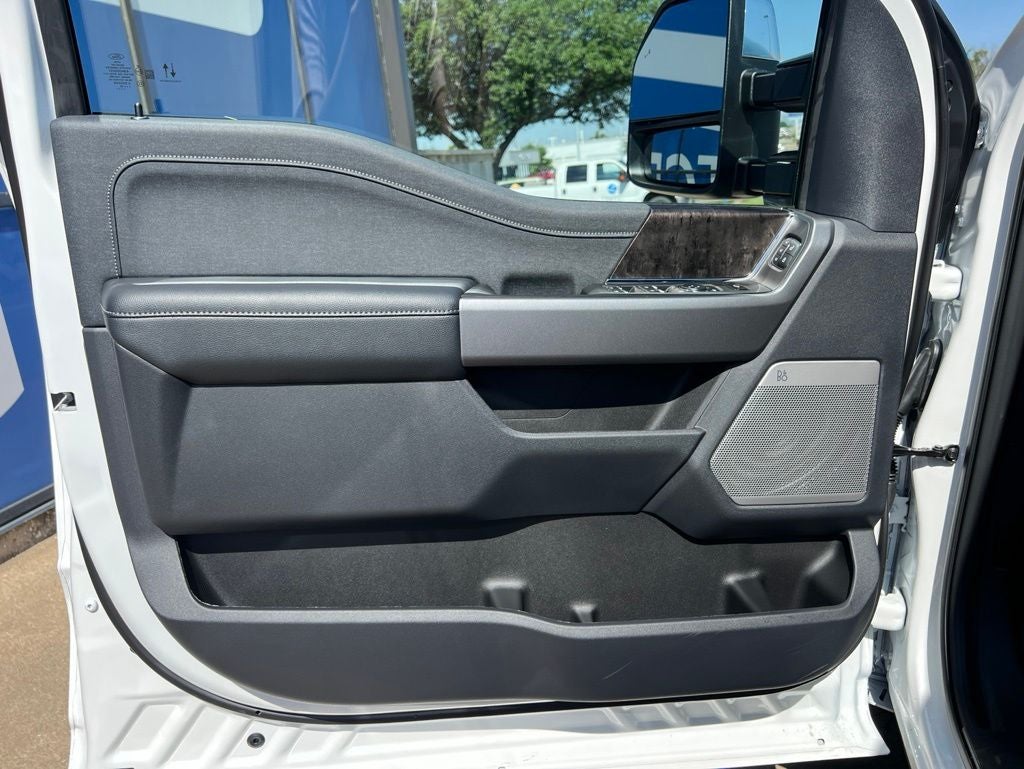 2026 Ford Super Duty F-350SD F-350® Lariat®