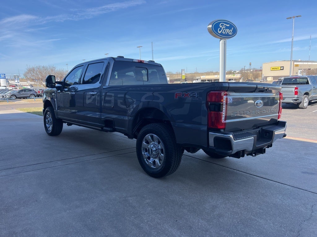 2026 Ford Super Duty F-350SD Lariat