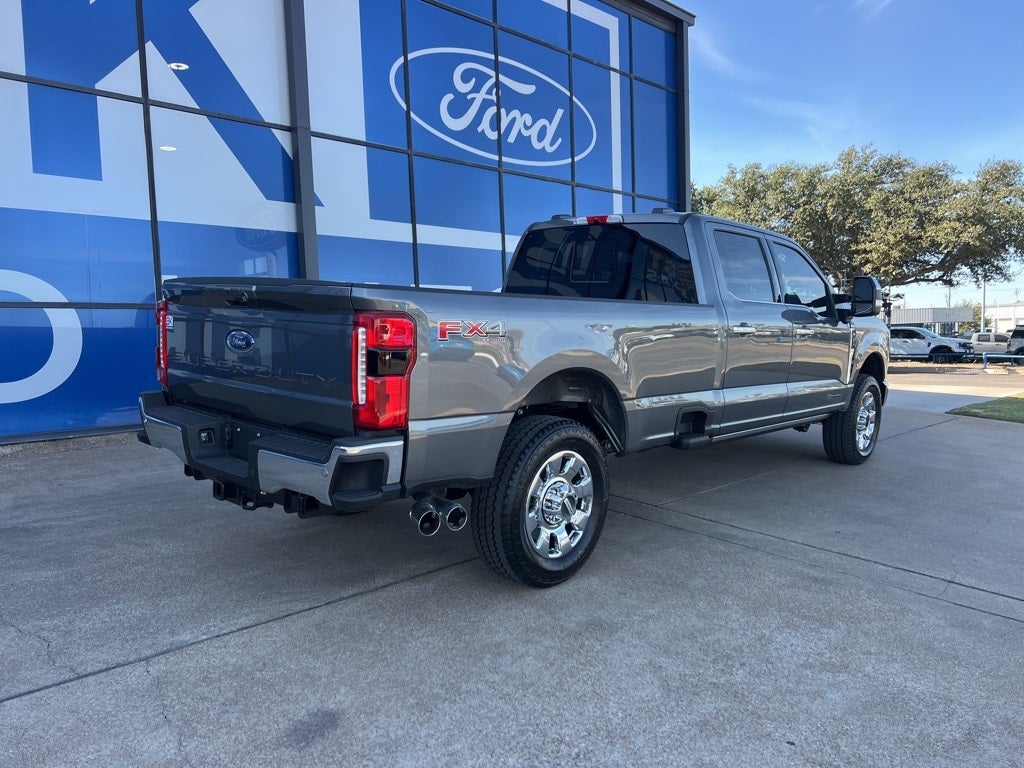 2026 Ford Super Duty F-350SD Lariat