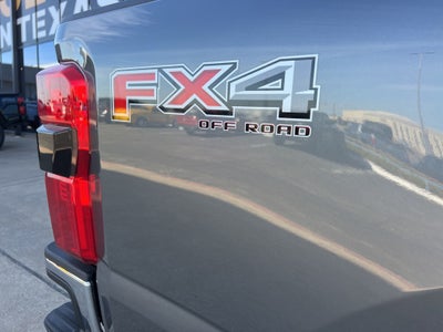 2026 Ford Super Duty F-350SD Lariat