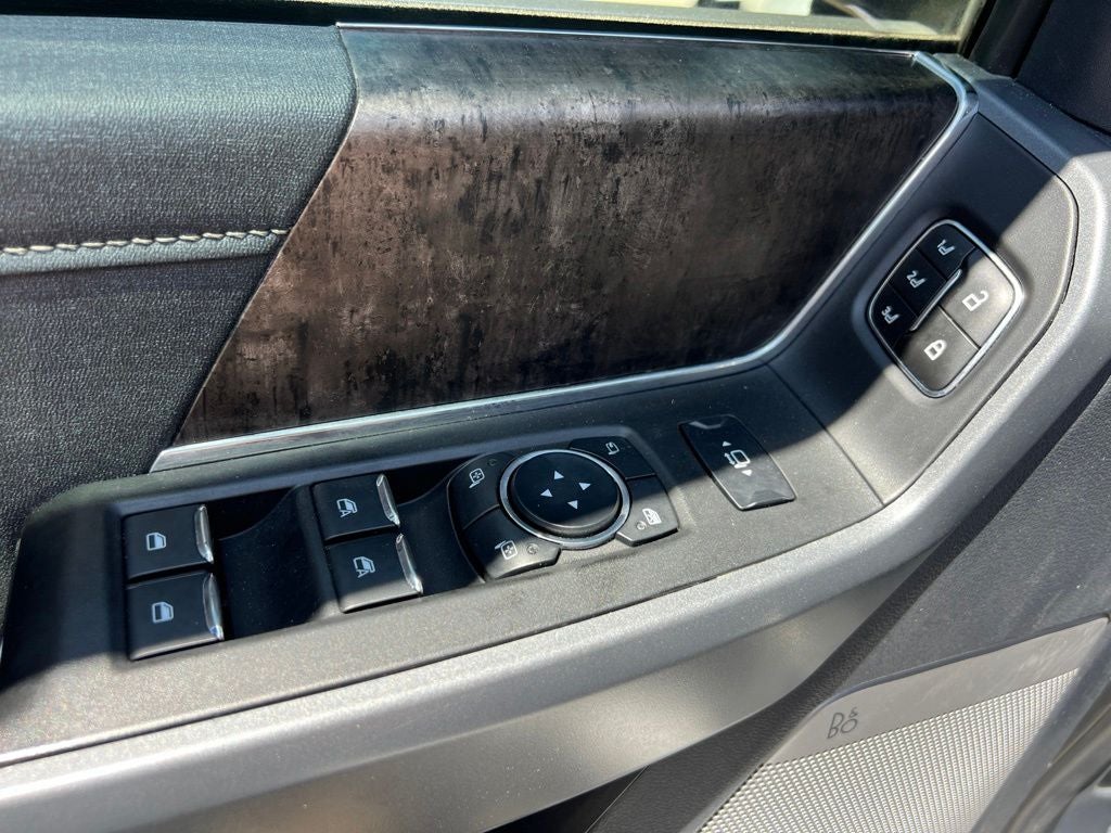 2023 Ford Super Duty F-350SD Lariat
