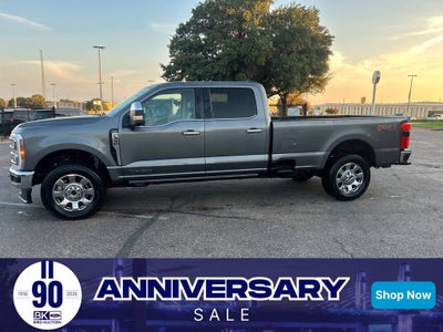 2026 Ford Super Duty F-350SD Lariat